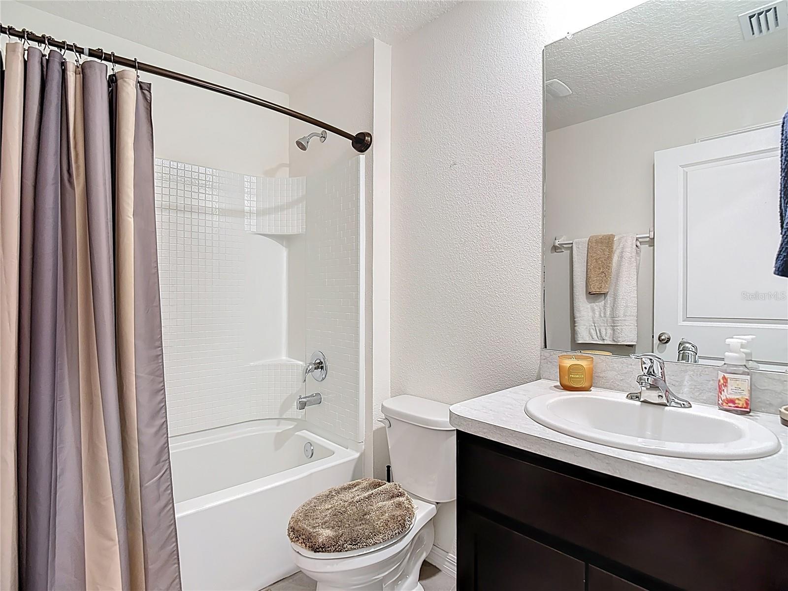 HERNANDO OAKS PH 3 - Residential