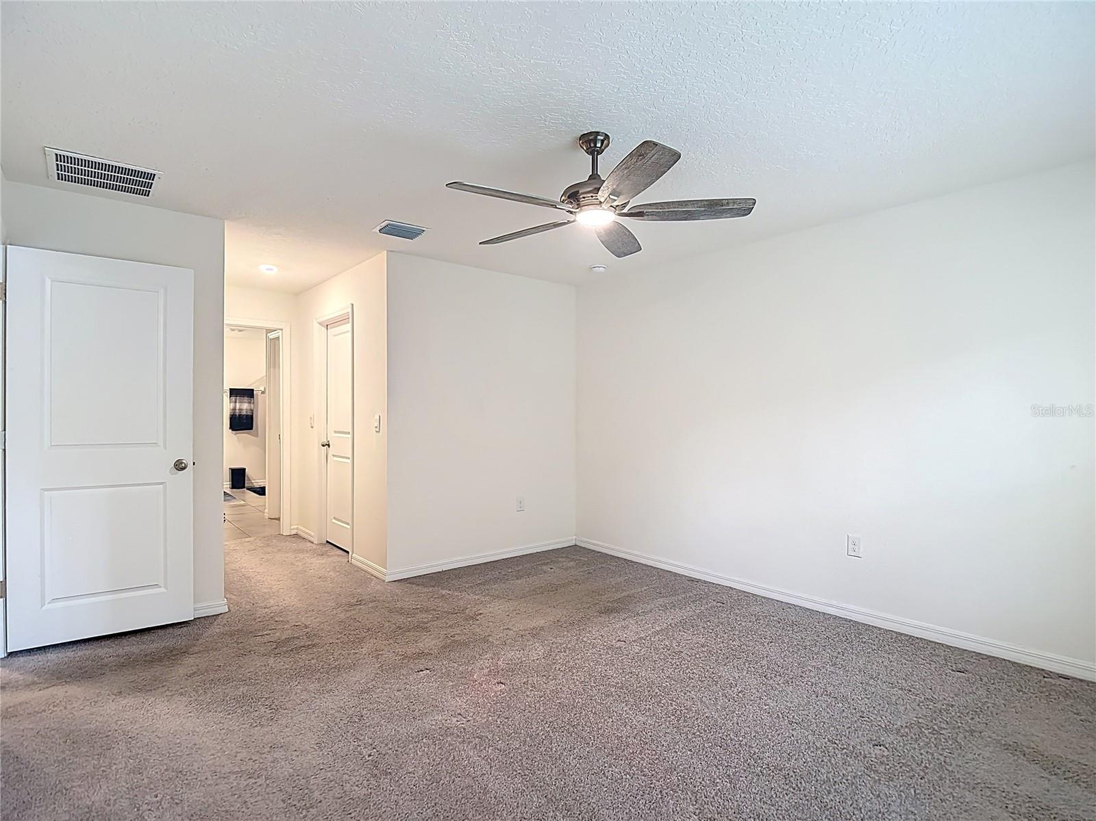 HERNANDO OAKS PH 3 - Residential