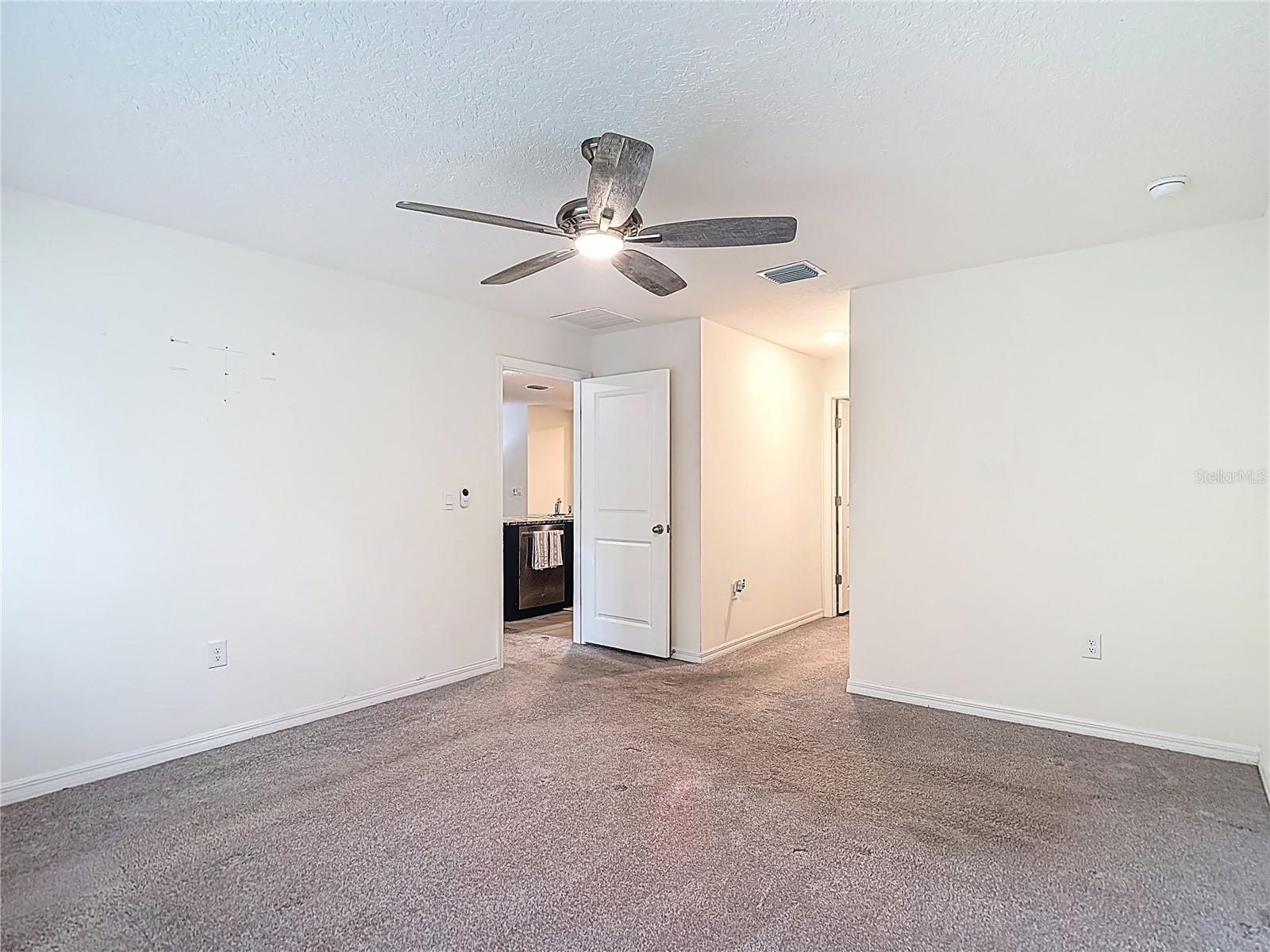 HERNANDO OAKS PH 3 - Residential