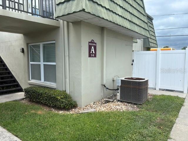 Beautiful, newly renovated 2 bedroom 1.5 bath condominium for rent in desirable Fountain Square with your own private patio. Ground Floor condo close to public transport and shopping. This complex has all you need, Beautiful swimming pool fitness center and laundry room about 2 minute walking distance from the condo.