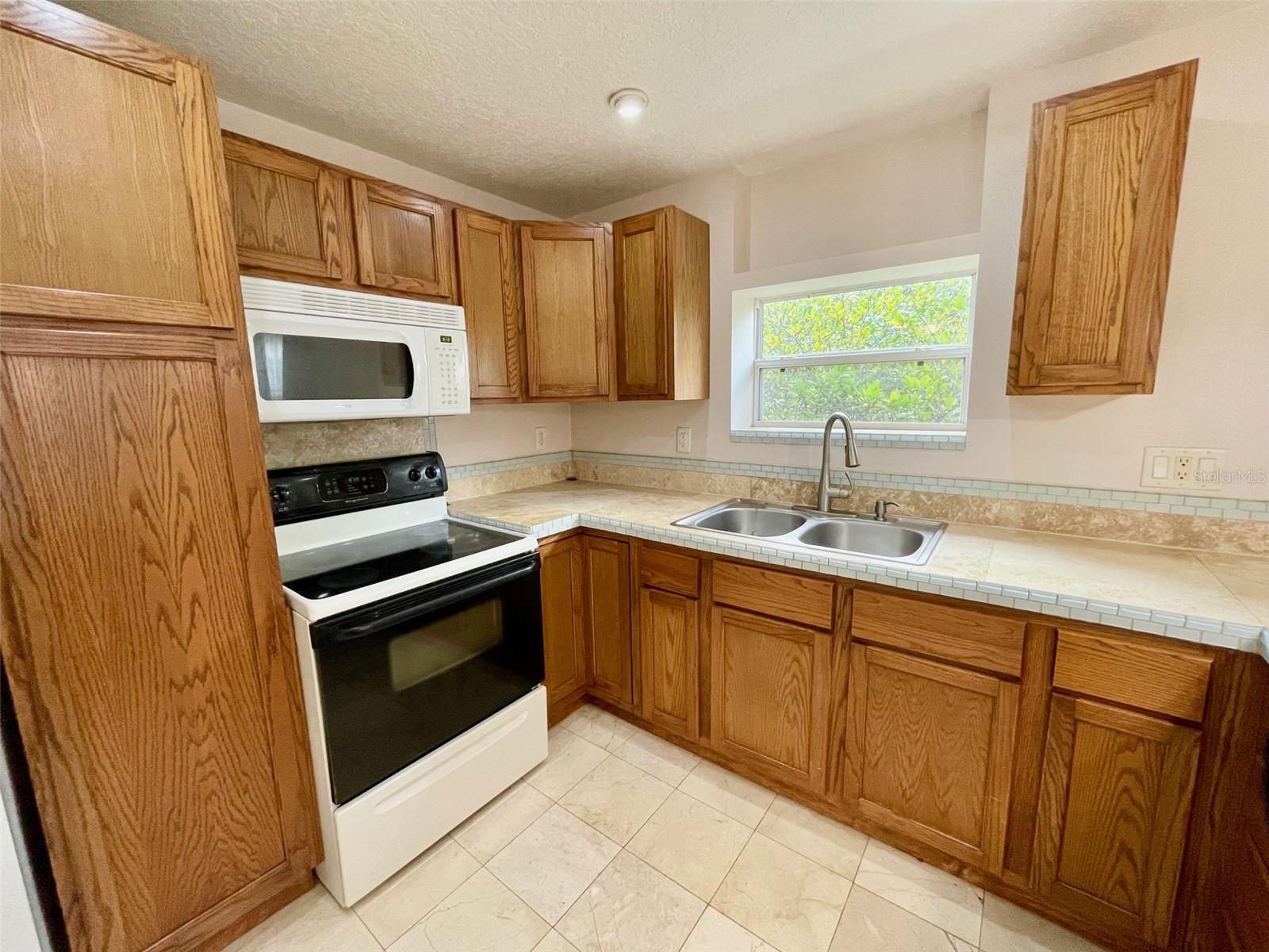 MIDWAY PARK - Residential