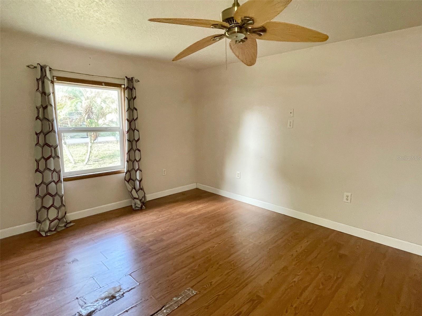 MIDWAY PARK - Residential