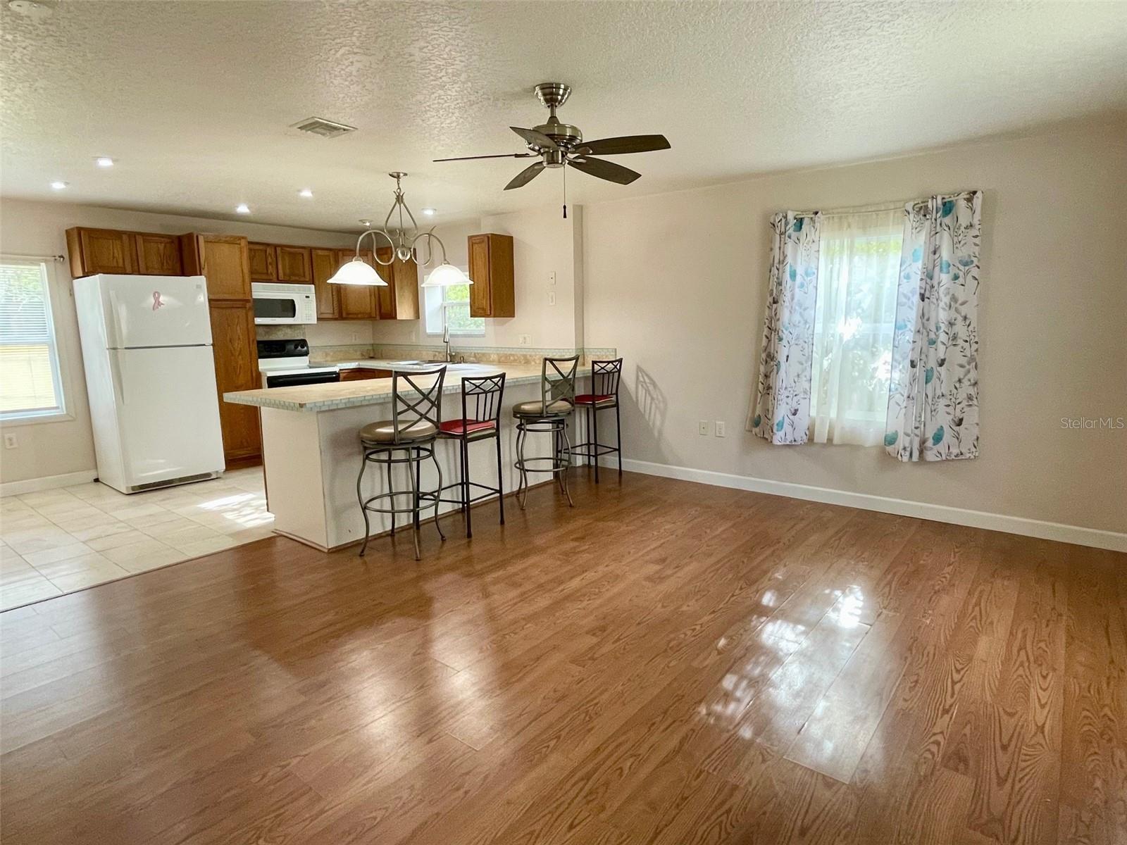 MIDWAY PARK - Residential