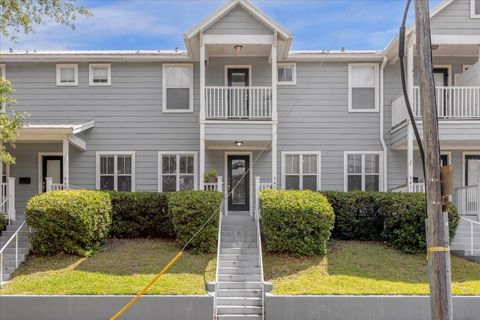 Condominium in ORLANDO FL 947 FERN CREEK AVENUE.jpg