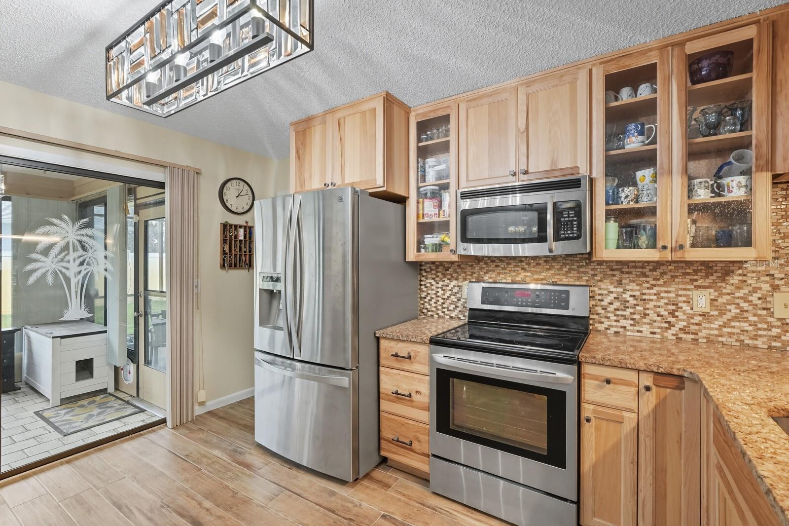 PINE GROVE - Residential