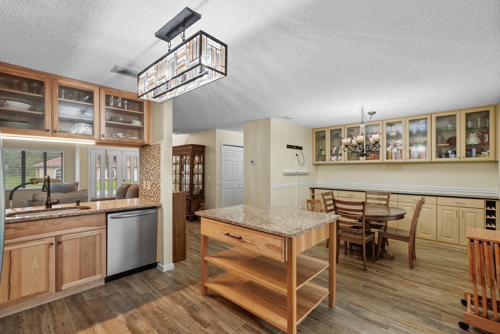 PINE GROVE - Residential