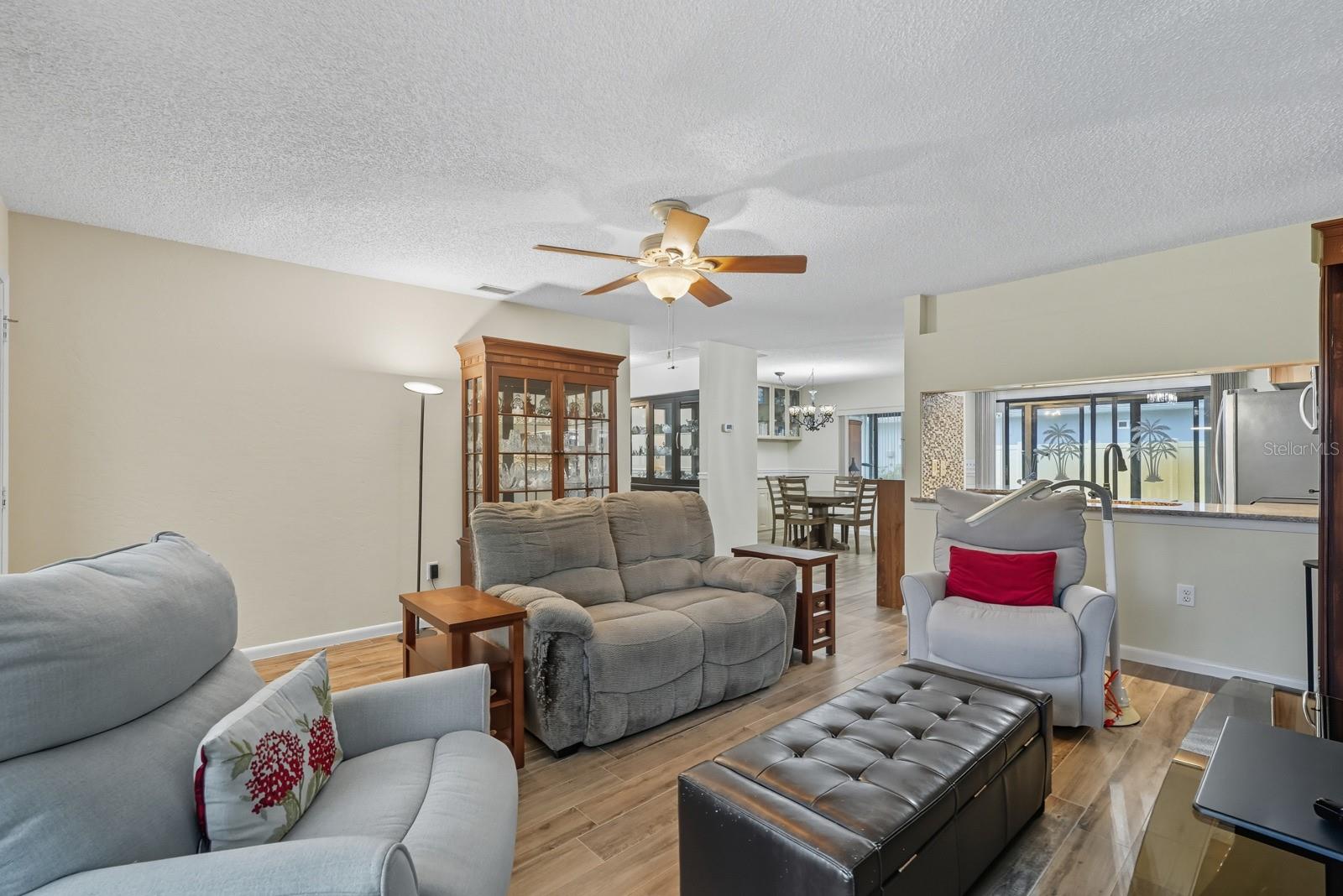 PINE GROVE - Residential