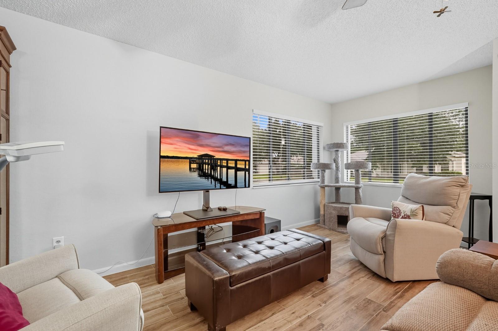 PINE GROVE - Residential