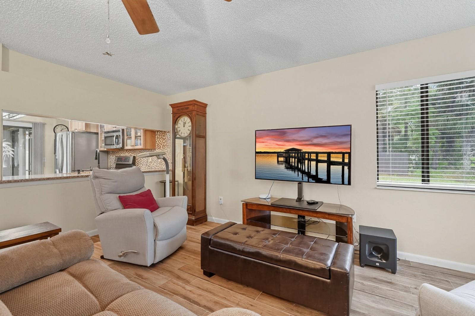PINE GROVE - Residential