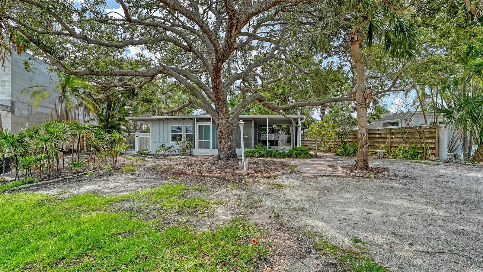 LOCATION, LOCATION, LOCATION!!! THIS LOT IS ONLY 2 BLOCKS TO SIESTA KEY BEACH, WITH NO HOA'S!
Come see the possibilities of this lot to build your dream home. This location gives you a short walk, or use of the Frog Hop to the village,
or a Sunset walk on the beach. This home DID take on water, and is UNINHABITABLE to live in. Both buildings on the property will be locked, and unavailable to go inside.