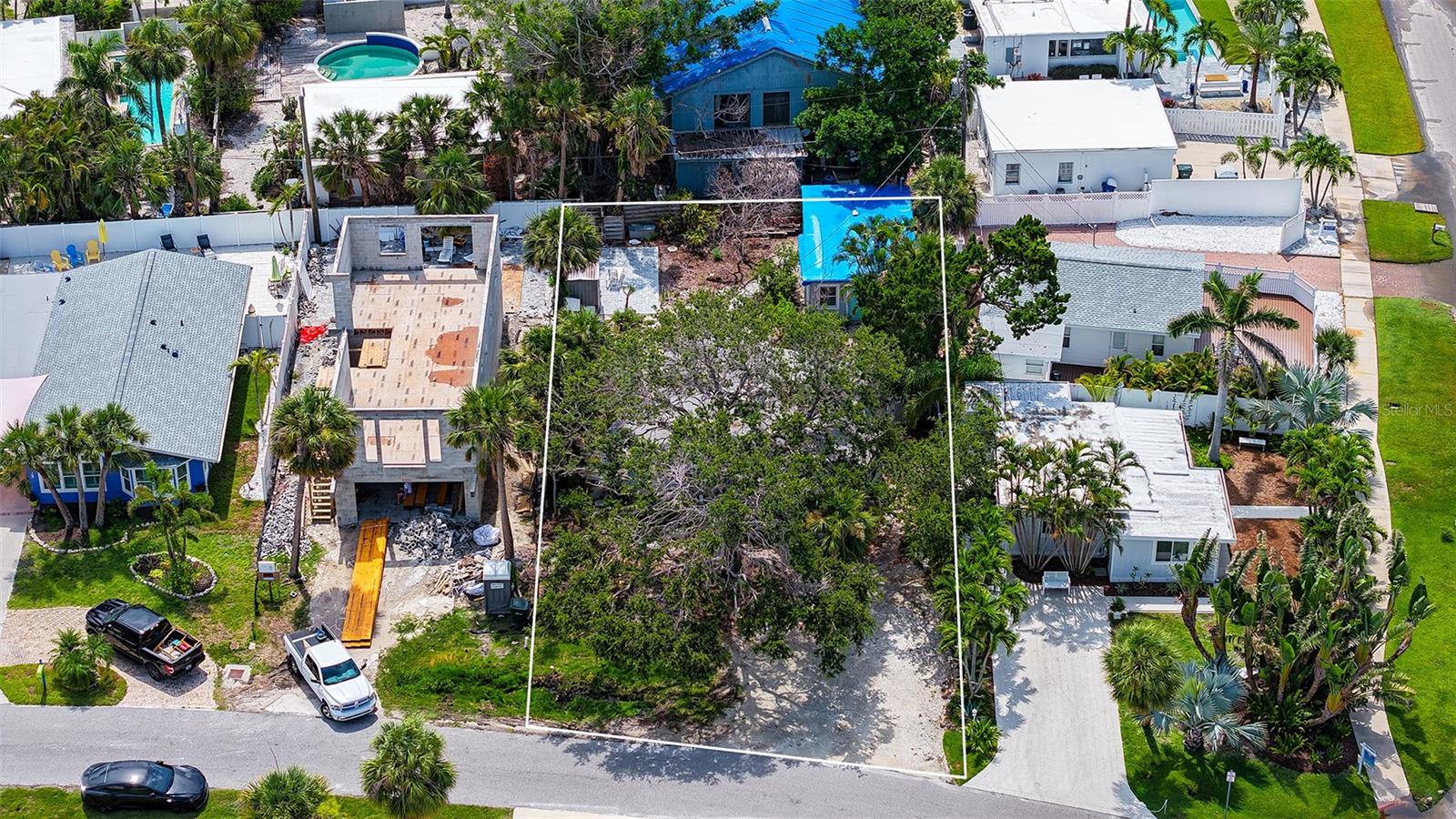 SARASOTA BEACH - Land