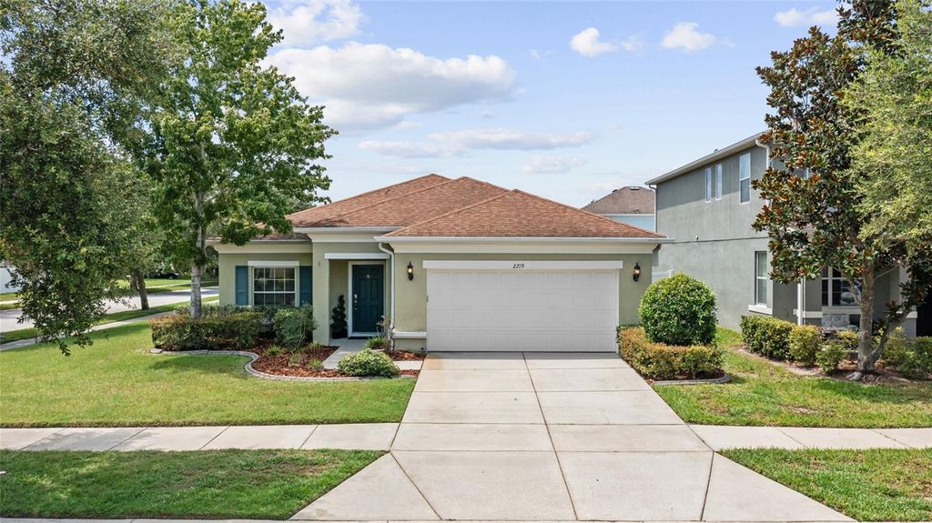 Photo of 2719 Cypress Bowl Road, Lutz, FL 33558 (MLS # TB8527336)