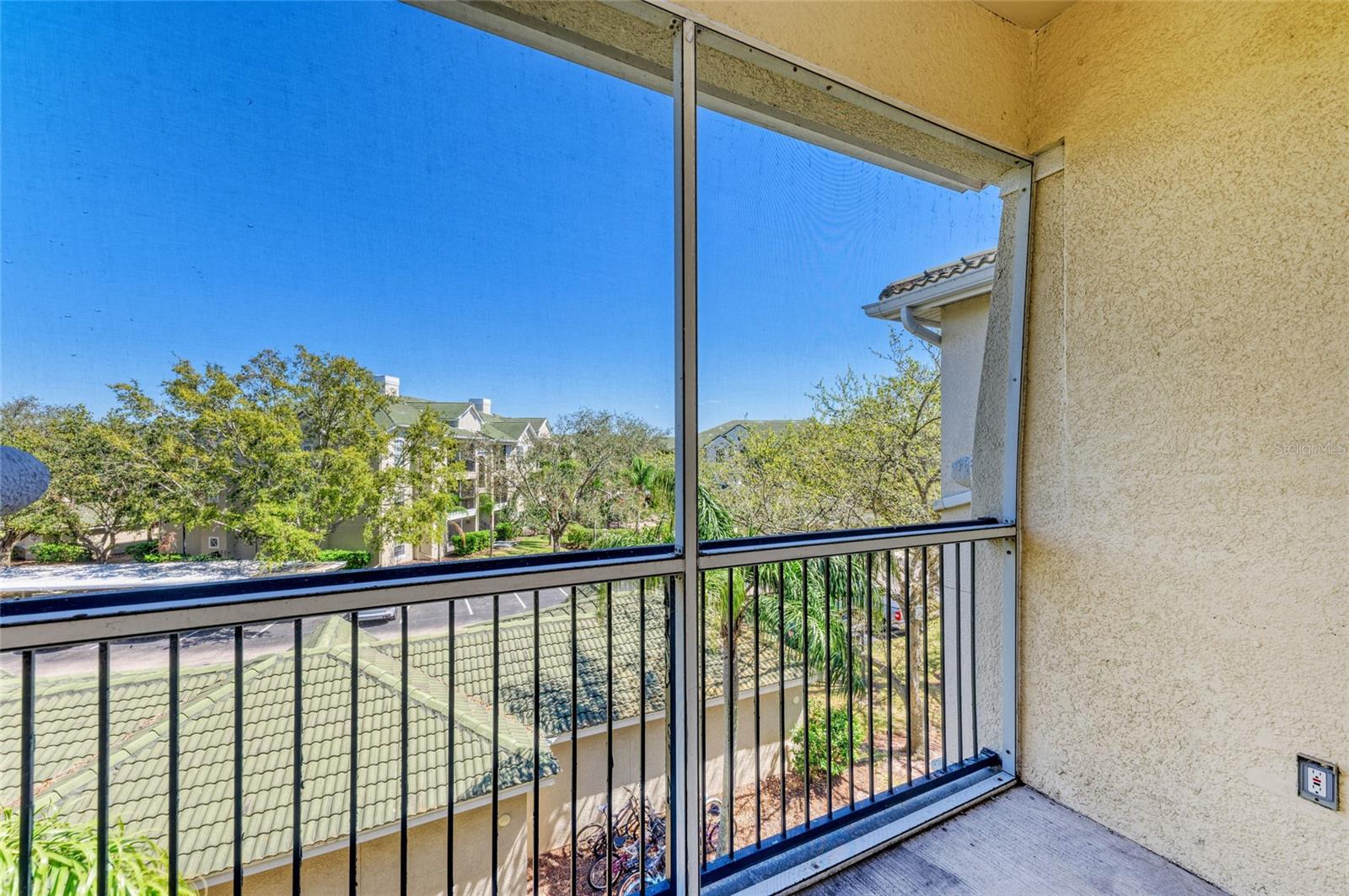 SERENADE ON PALMER RANCH - Residential