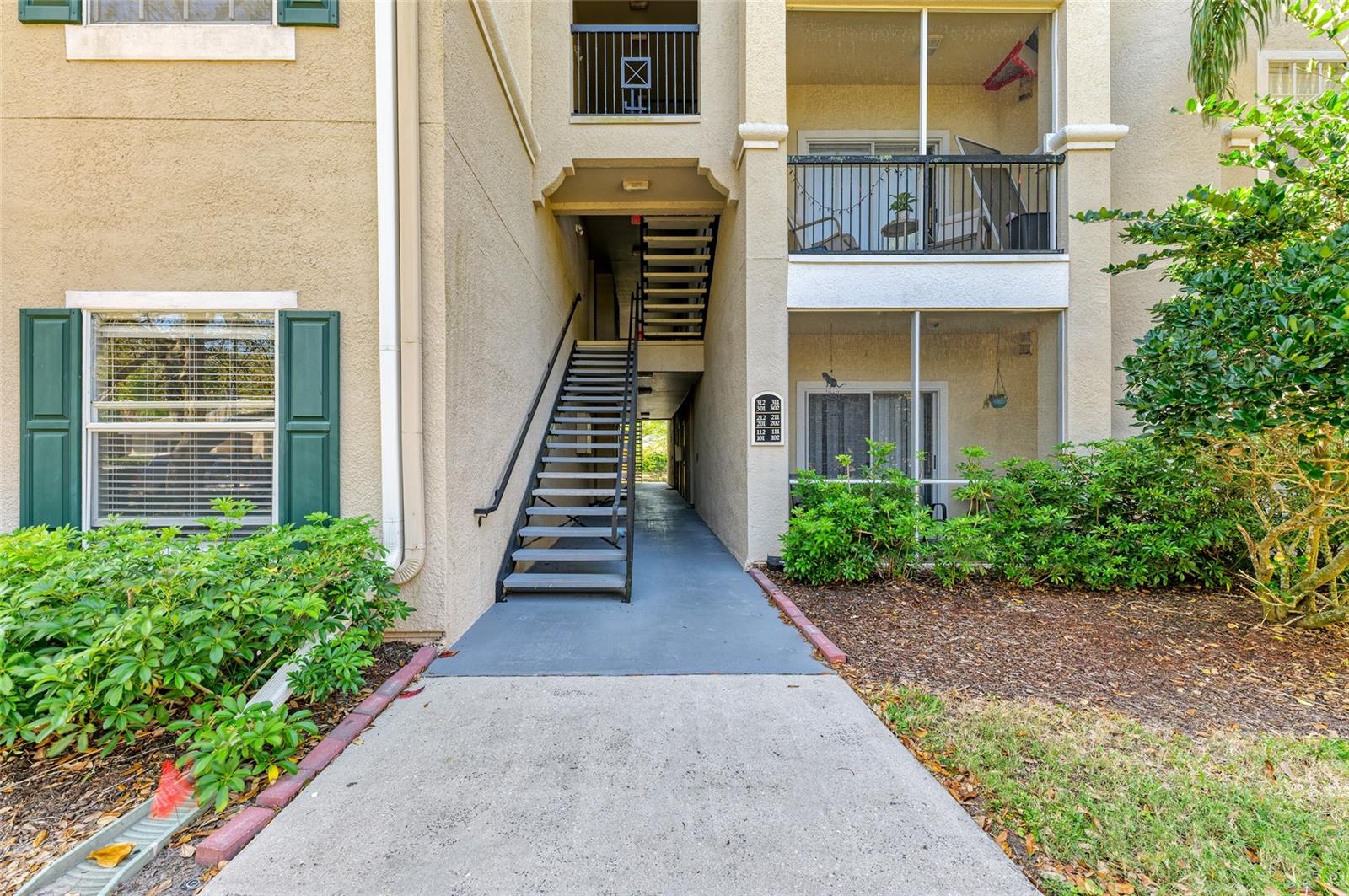 5160 NORTHRIDGE ROAD 302