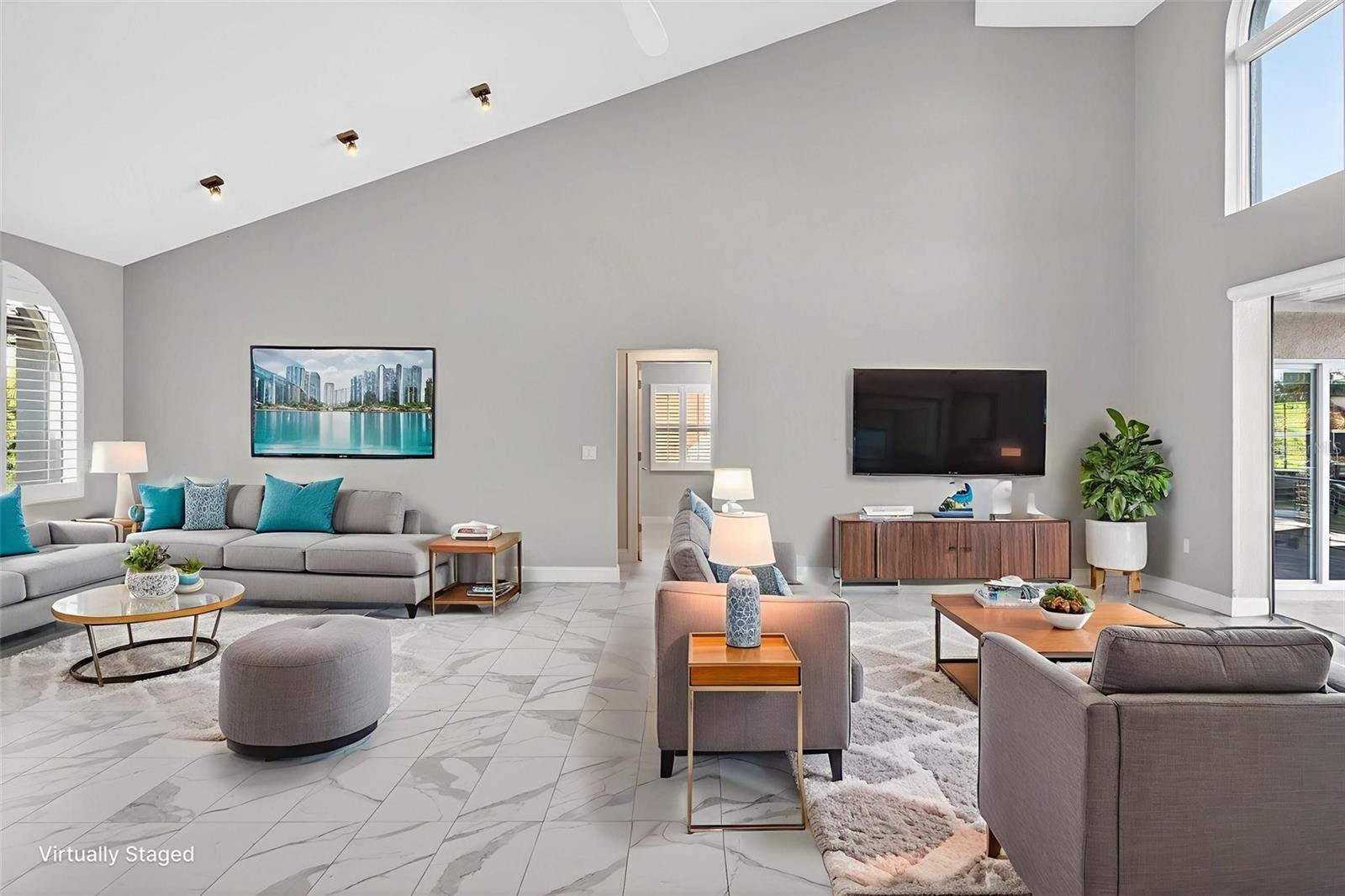 COUNTRY CLUB SHORES - Residential