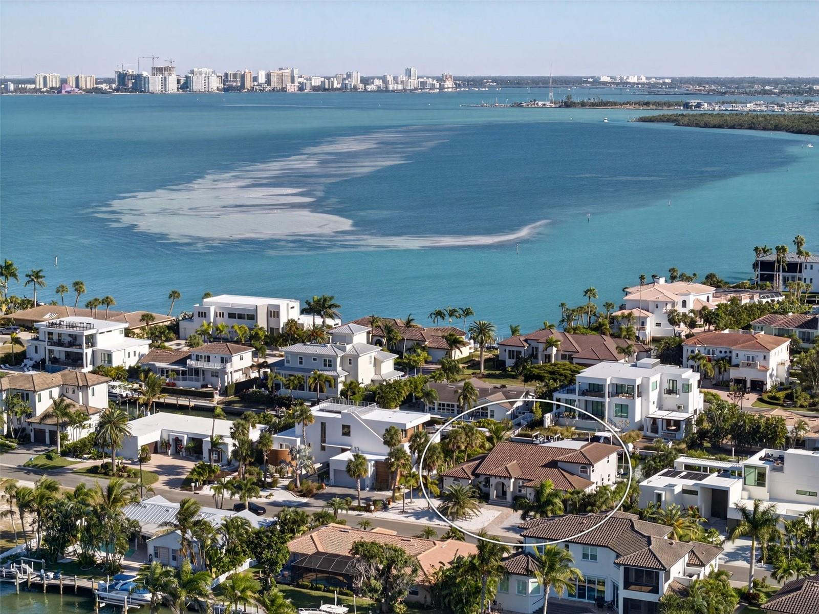 COUNTRY CLUB SHORES - Residential