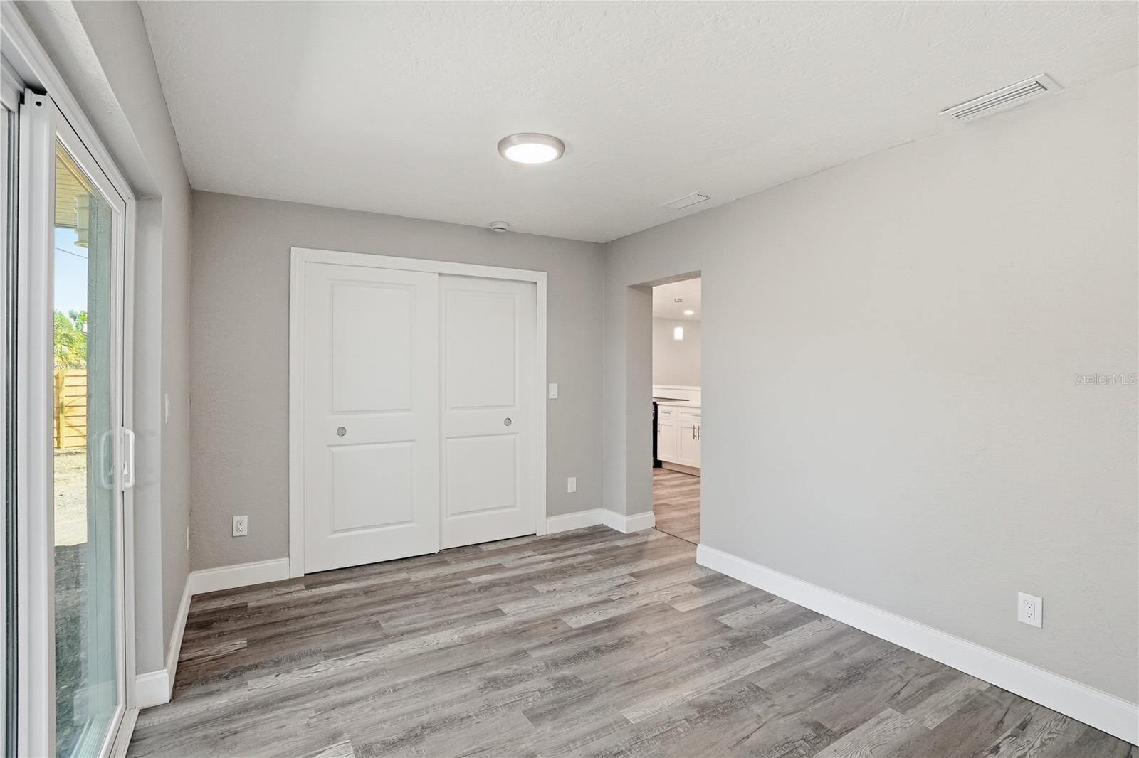 RIDGEWOOD GROVES - Residential