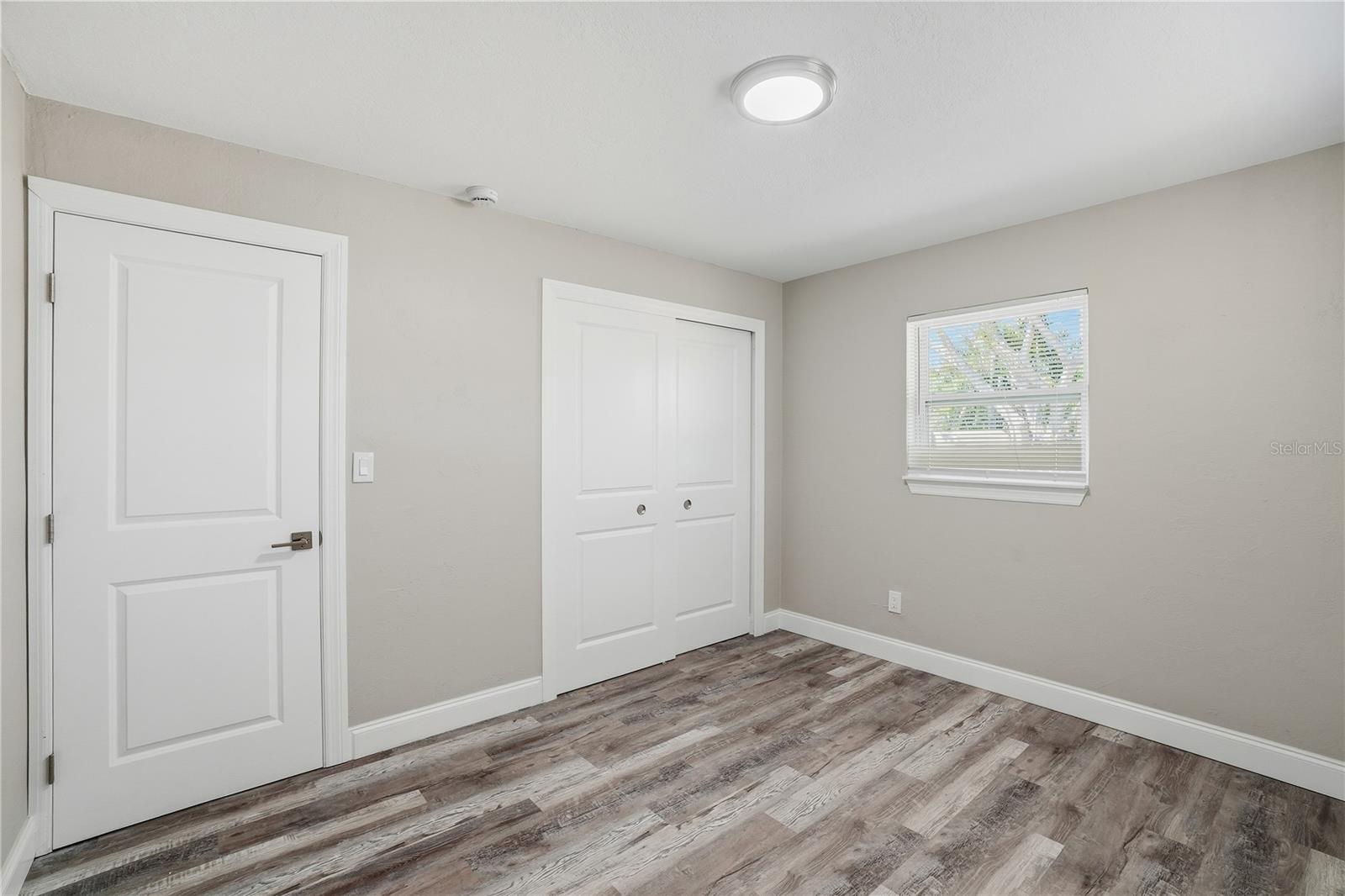 RIDGEWOOD GROVES - Residential