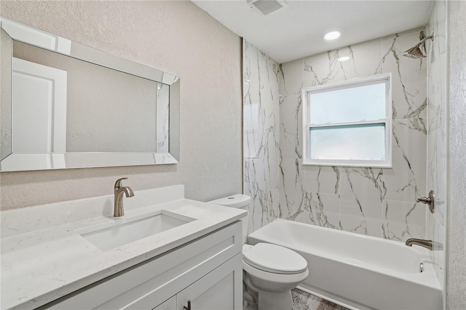 RIDGEWOOD GROVES - Residential