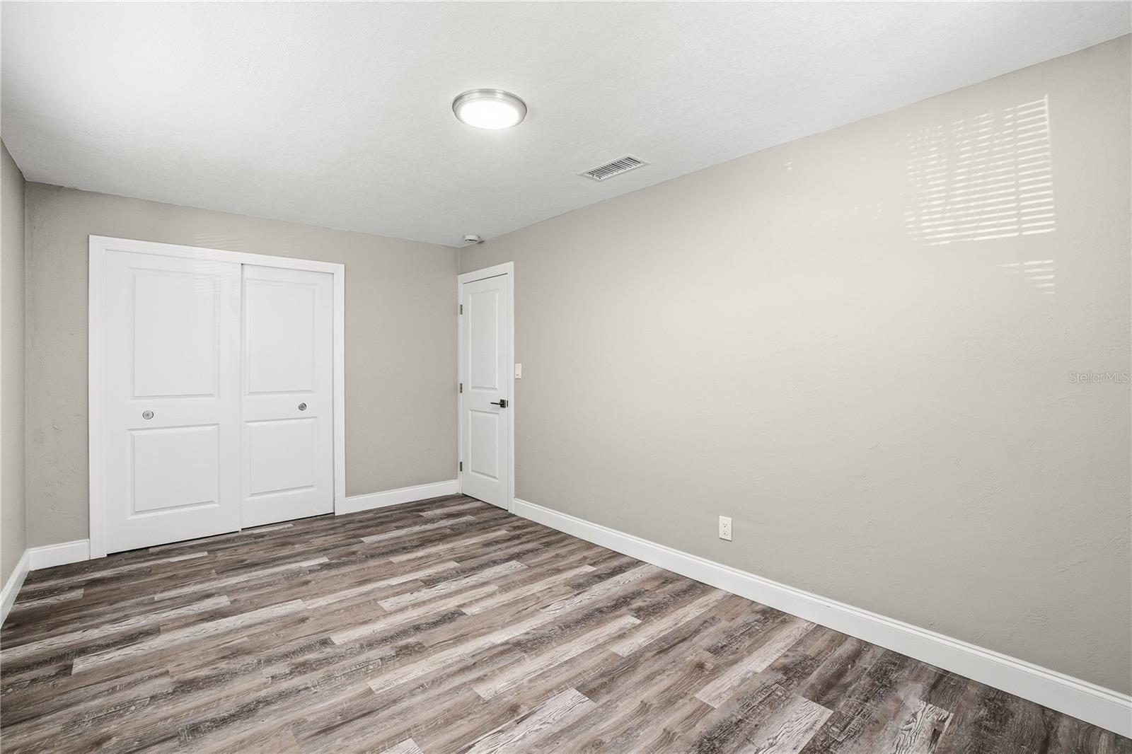 RIDGEWOOD GROVES - Residential