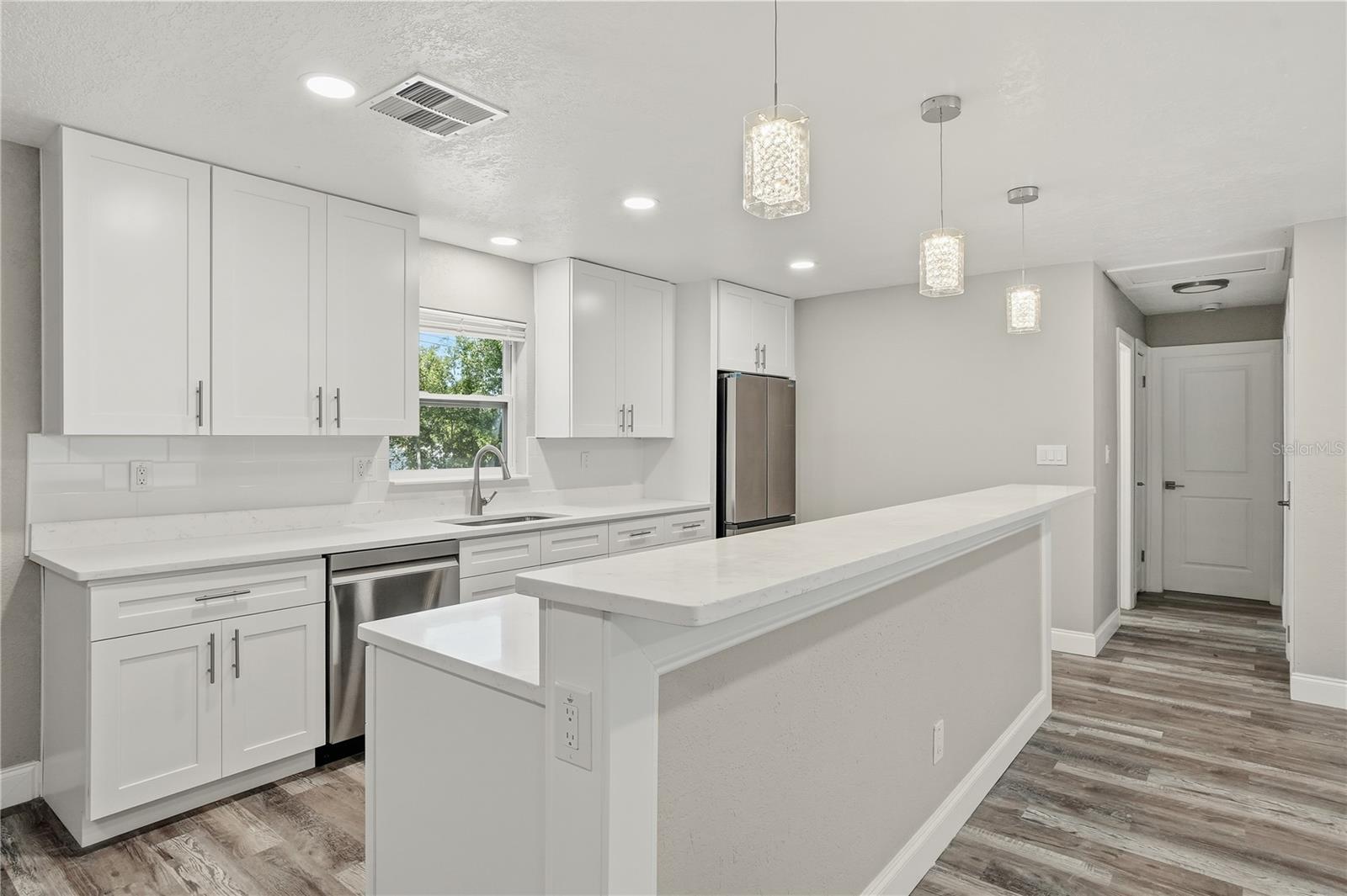 RIDGEWOOD GROVES - Residential