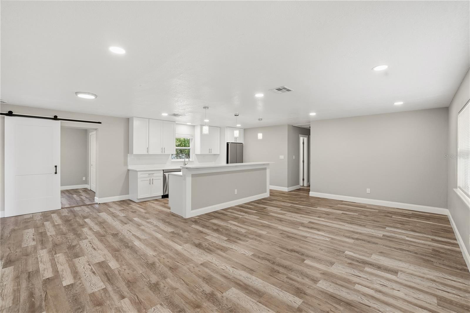 RIDGEWOOD GROVES - Residential