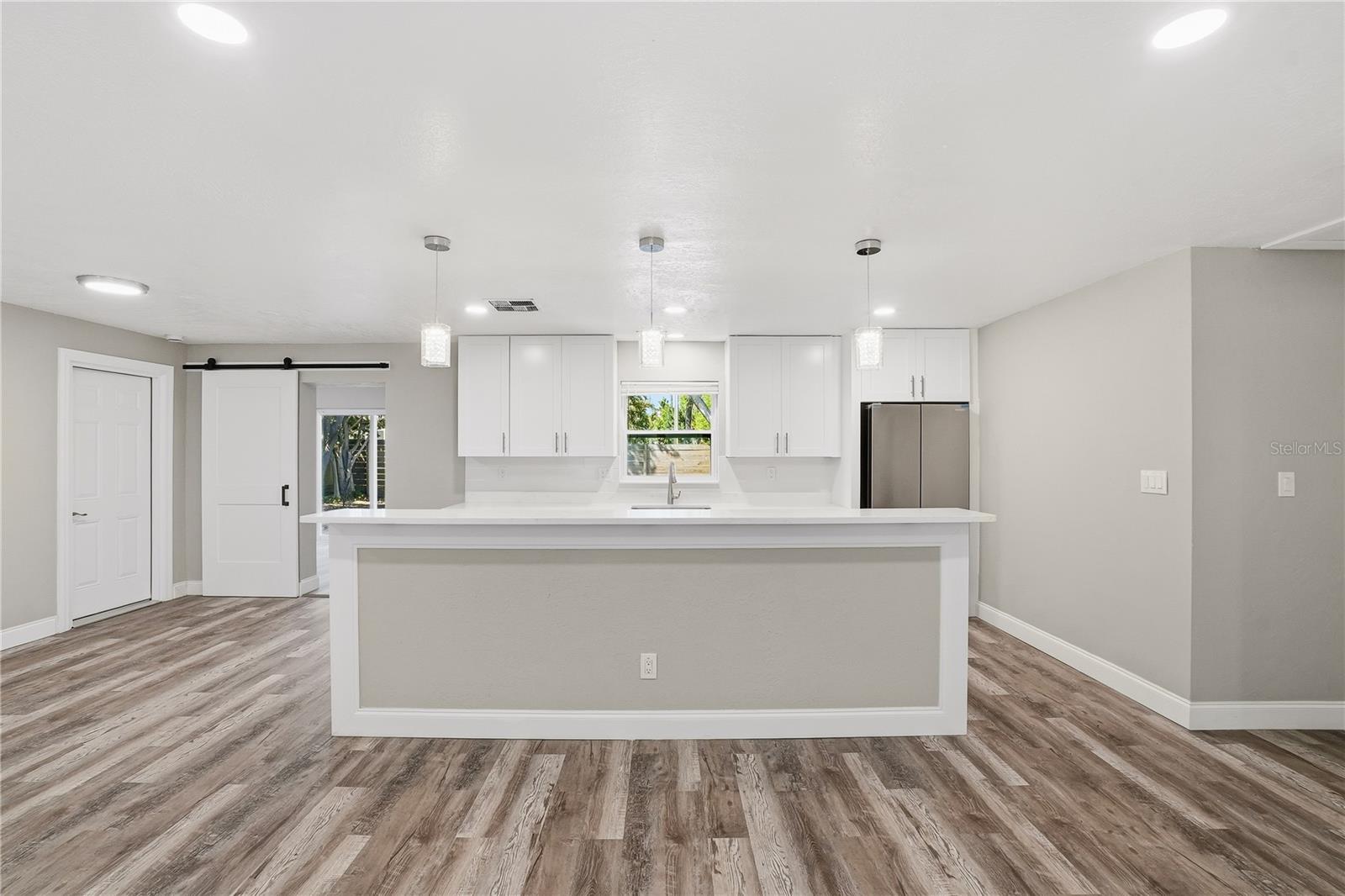 RIDGEWOOD GROVES - Residential