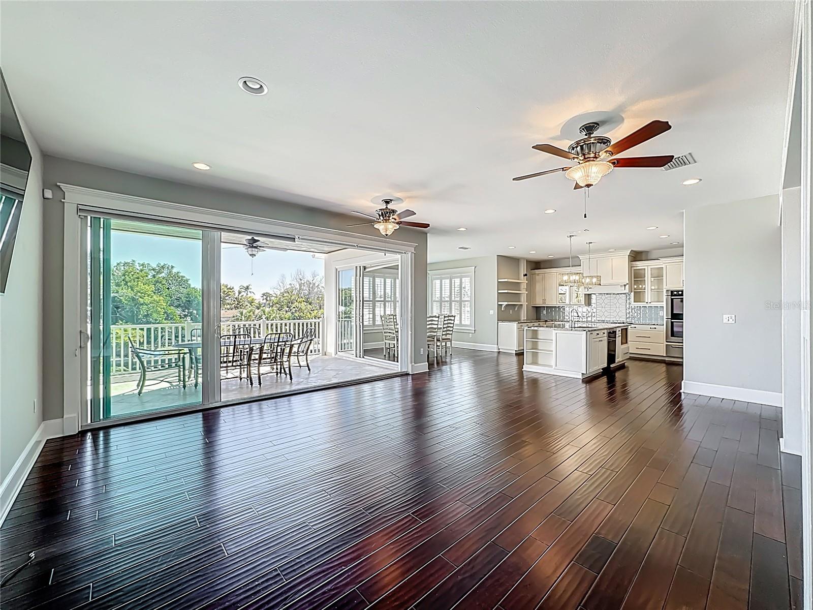 HOLMES BEACH 31ST UNIT AMD - Residential