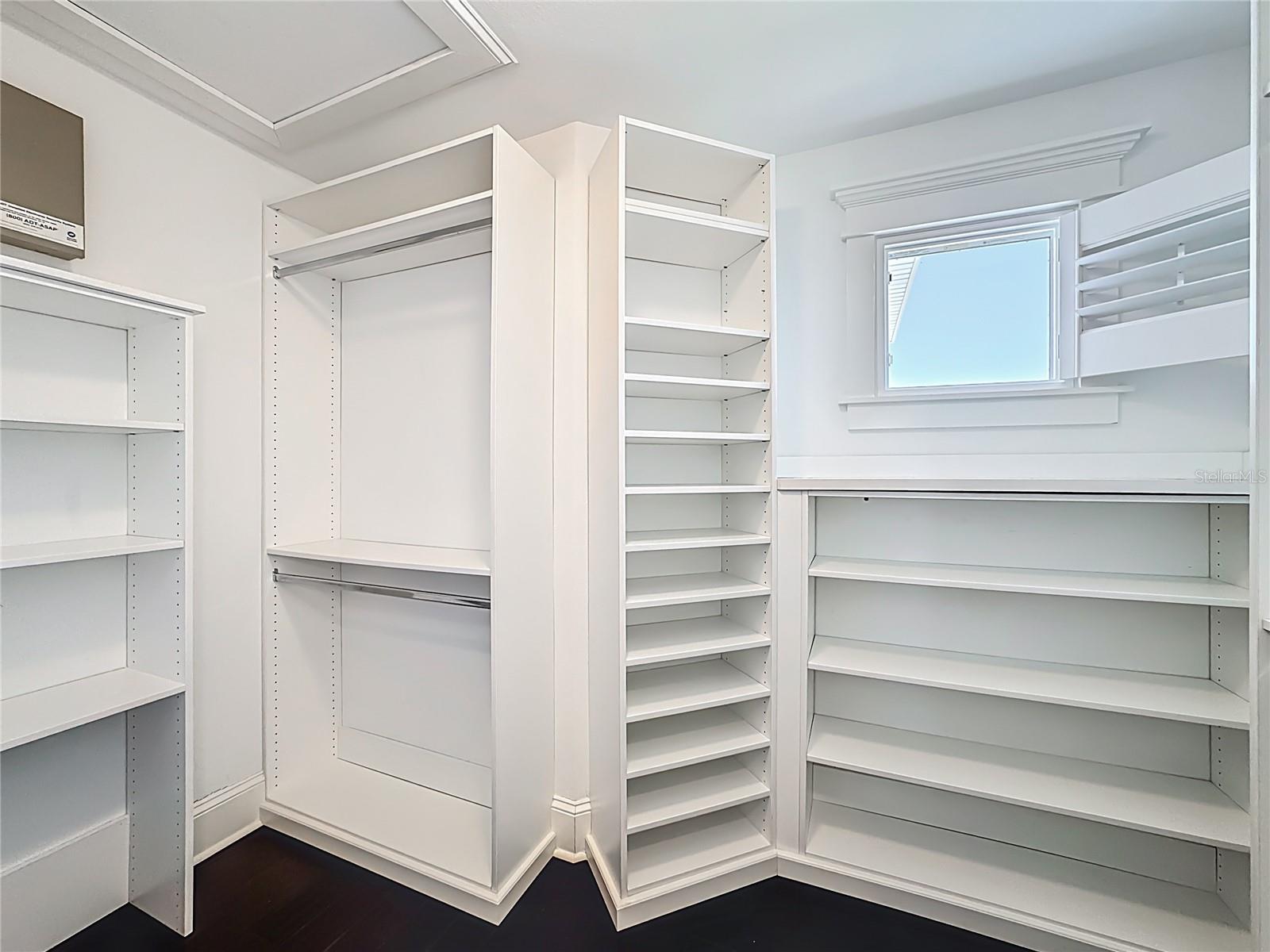 HOLMES BEACH 31ST UNIT AMD - Residential