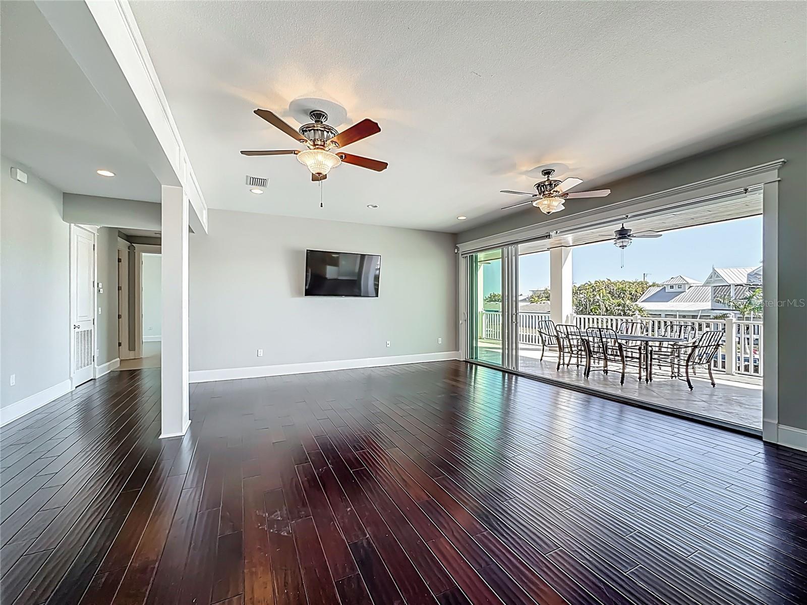 HOLMES BEACH 31ST UNIT AMD - Residential