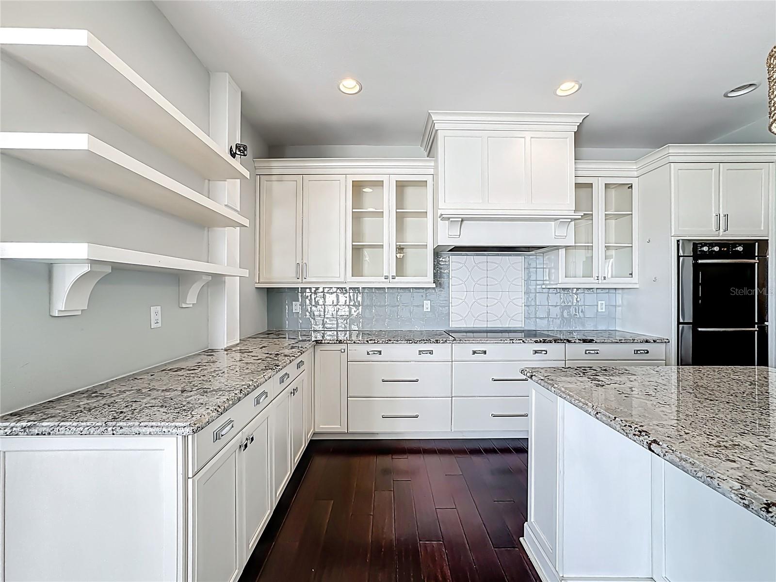 HOLMES BEACH 31ST UNIT AMD - Residential