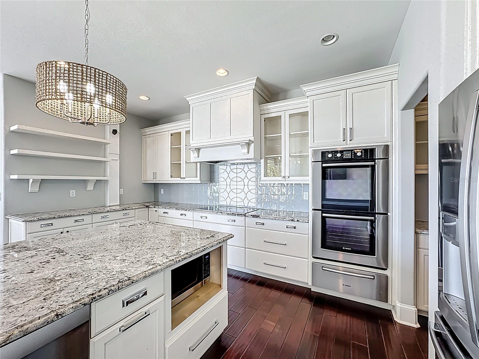 HOLMES BEACH 31ST UNIT AMD - Residential