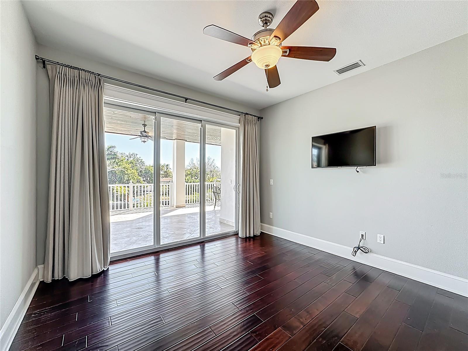 HOLMES BEACH 31ST UNIT AMD - Residential