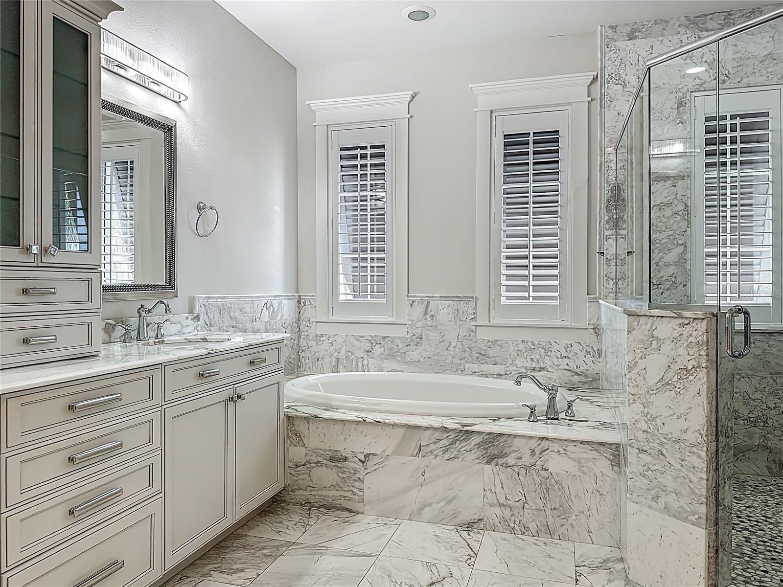 HOLMES BEACH 31ST UNIT AMD - Residential