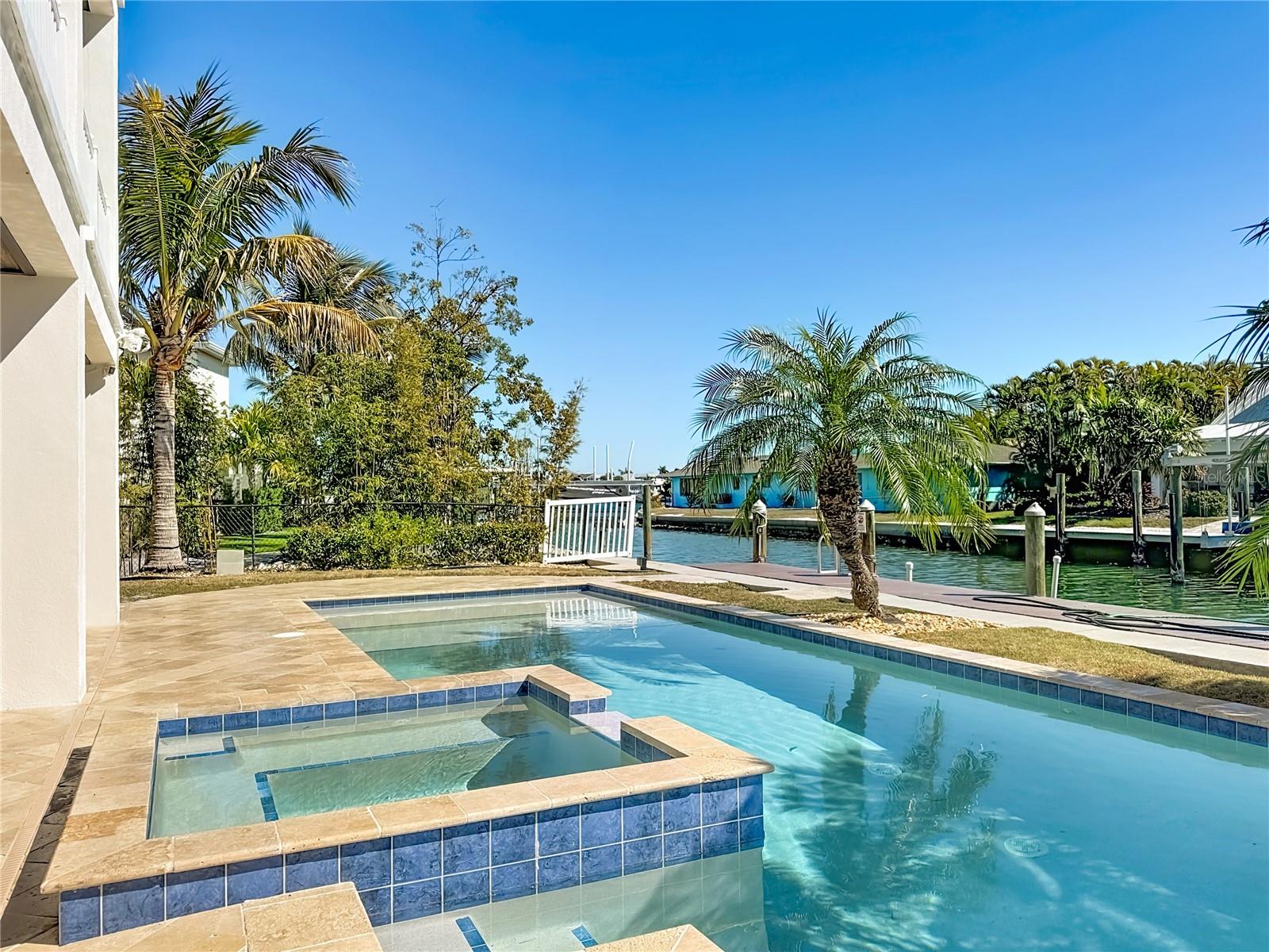 HOLMES BEACH 31ST UNIT AMD - Residential