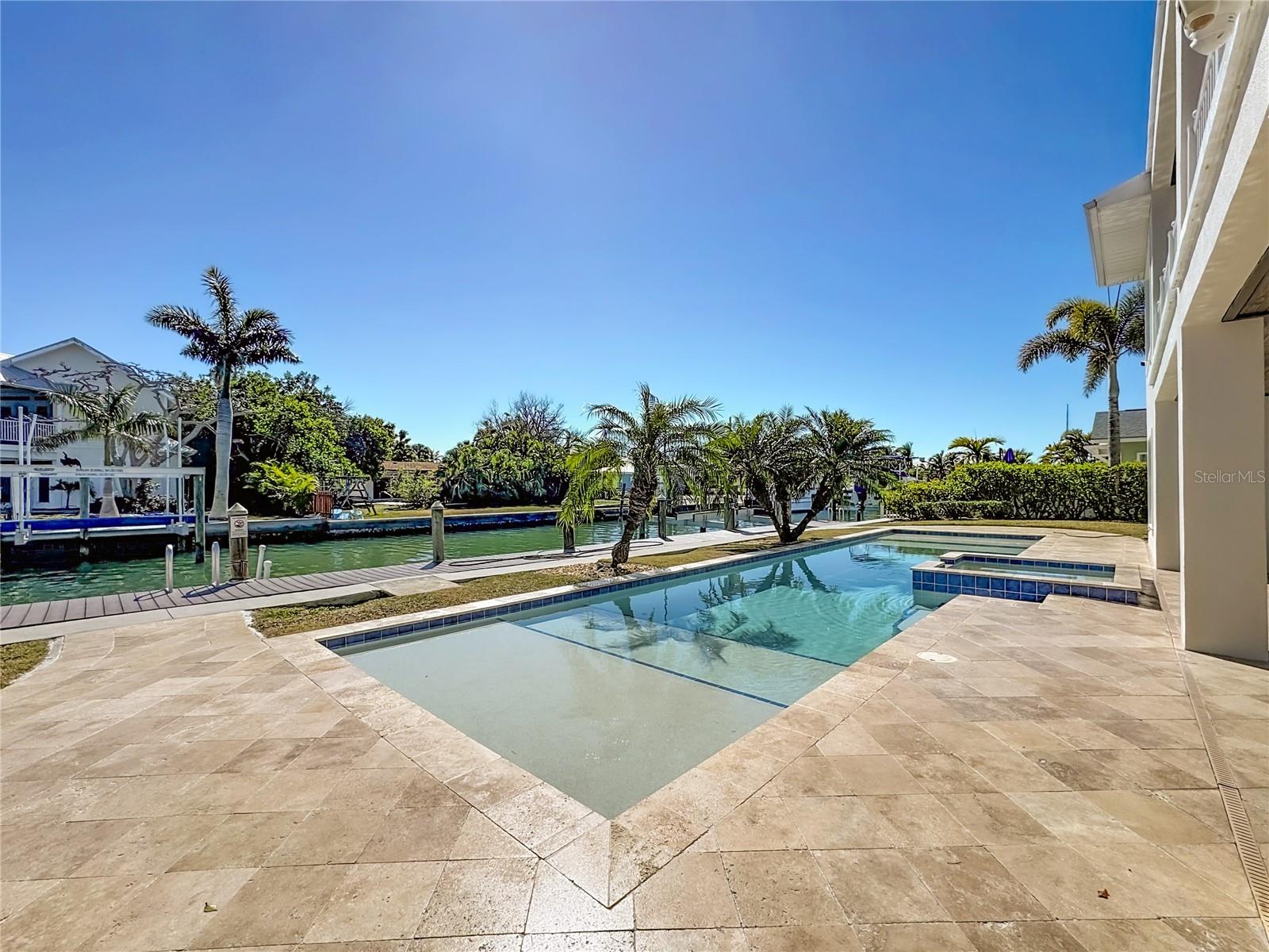 HOLMES BEACH 31ST UNIT AMD - Residential