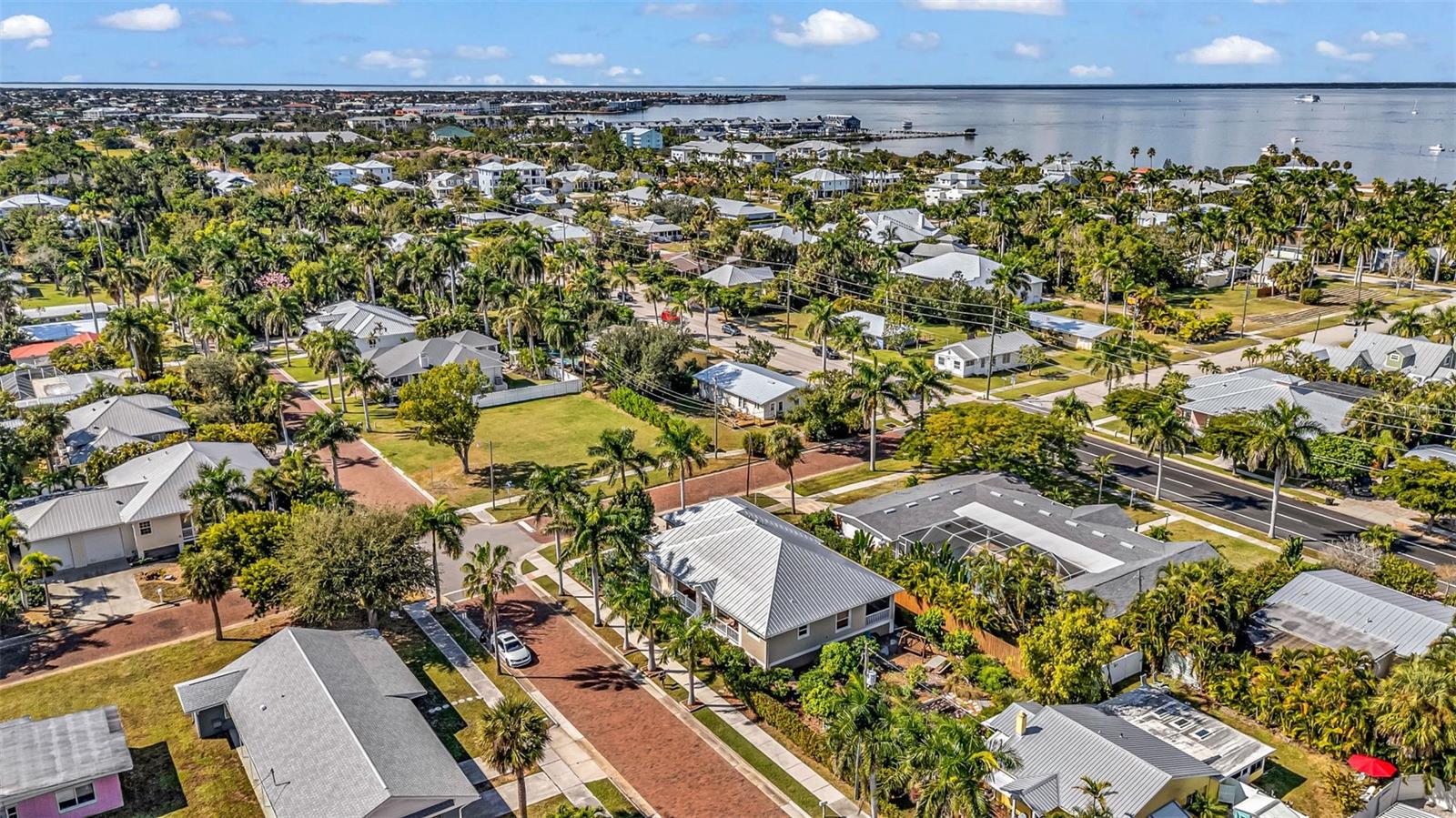 PUNTA GORDA - Residential