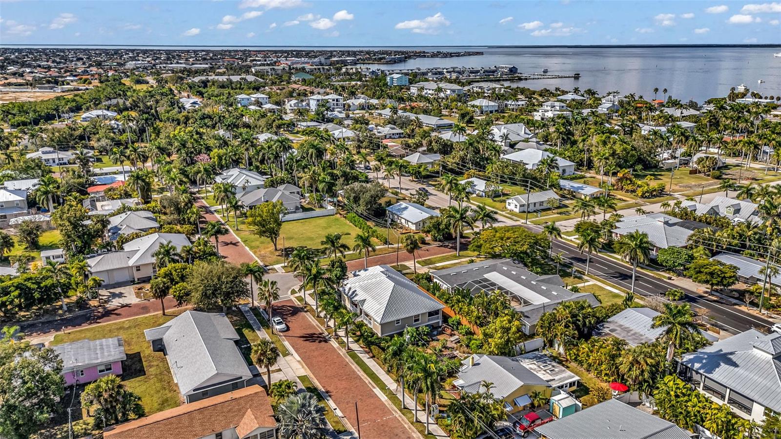 PUNTA GORDA - Residential