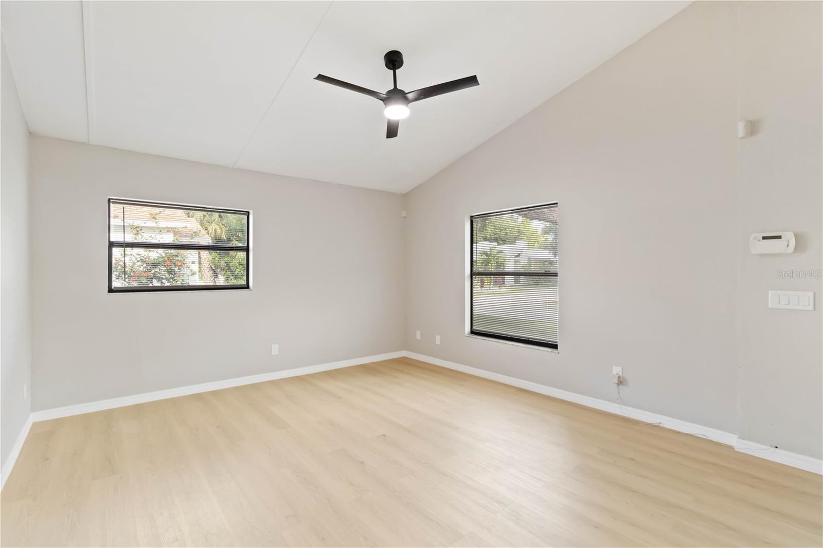 HILLCREST 3RD ADD TO - Residential