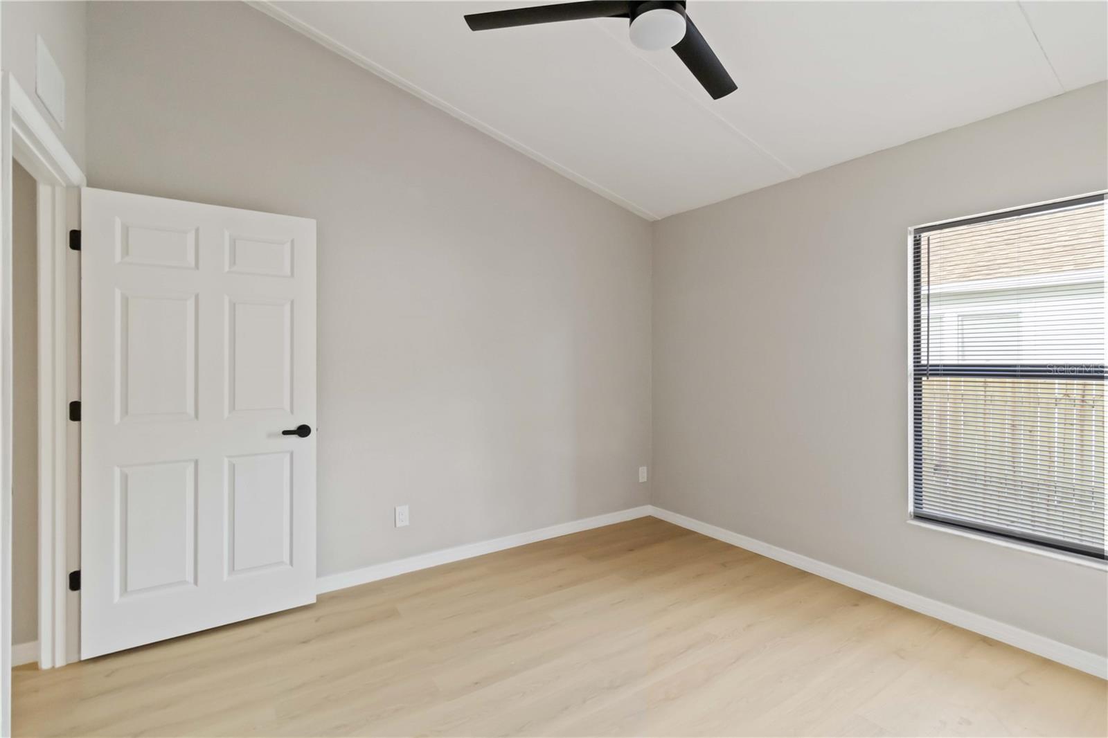 HILLCREST 3RD ADD TO - Residential