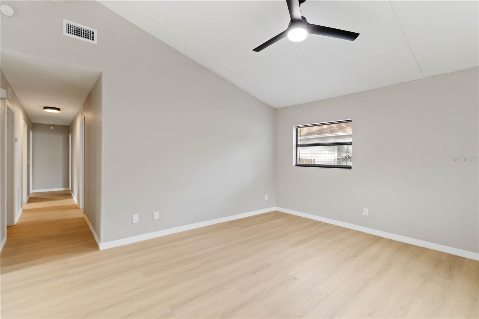 HILLCREST 3RD ADD TO - Residential