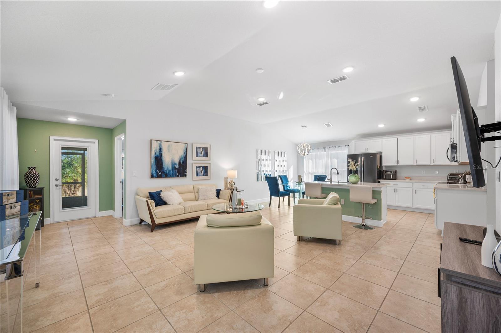 VILLAMAR PH 3 - Residential Lease