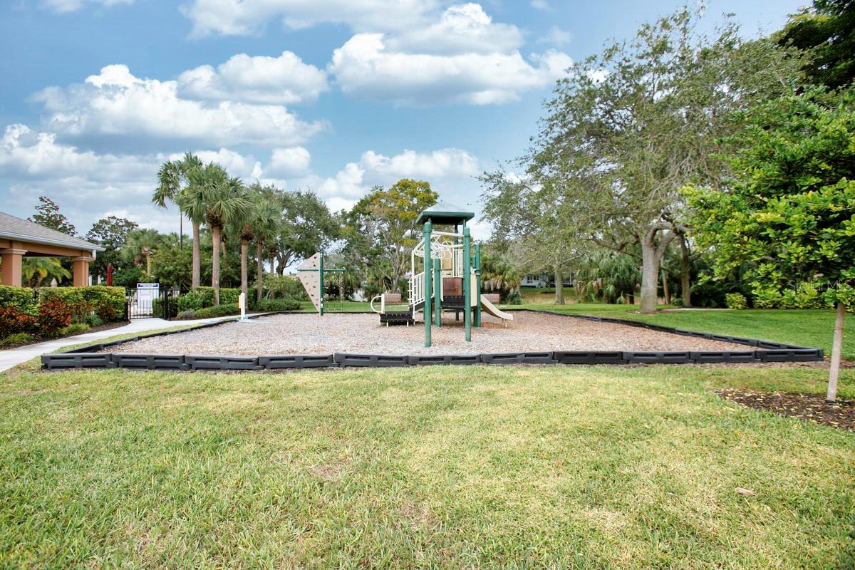 PALMA SOLA TRACE - Residential