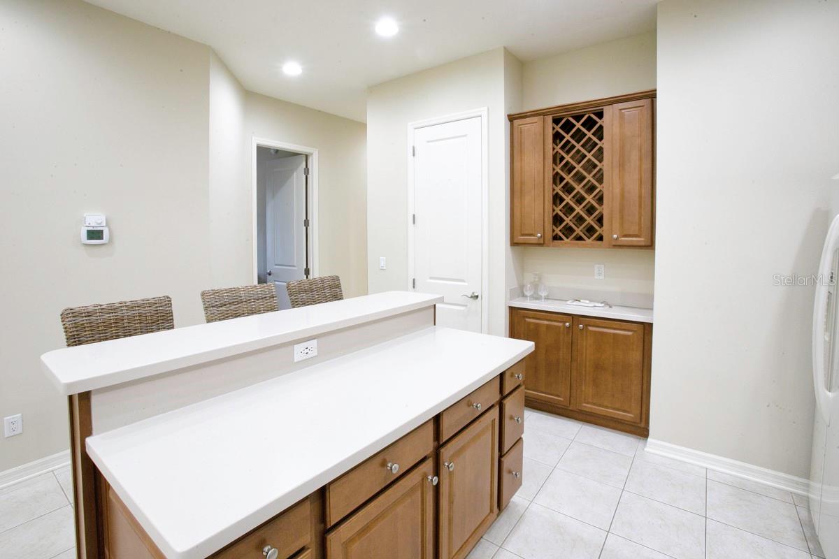 PALMA SOLA TRACE - Residential