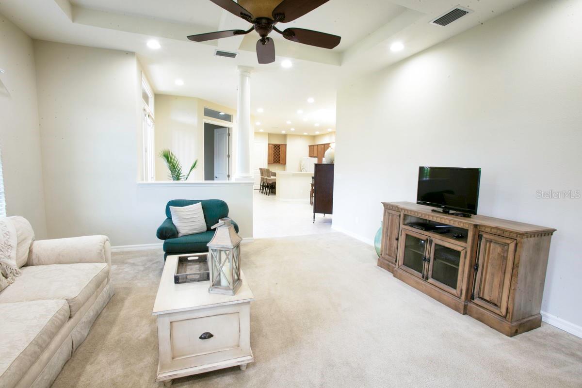 PALMA SOLA TRACE - Residential