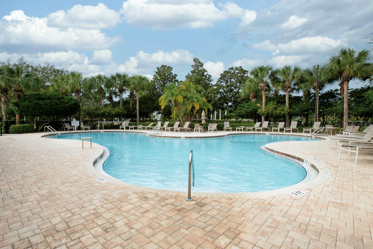 PALMA SOLA TRACE - Residential