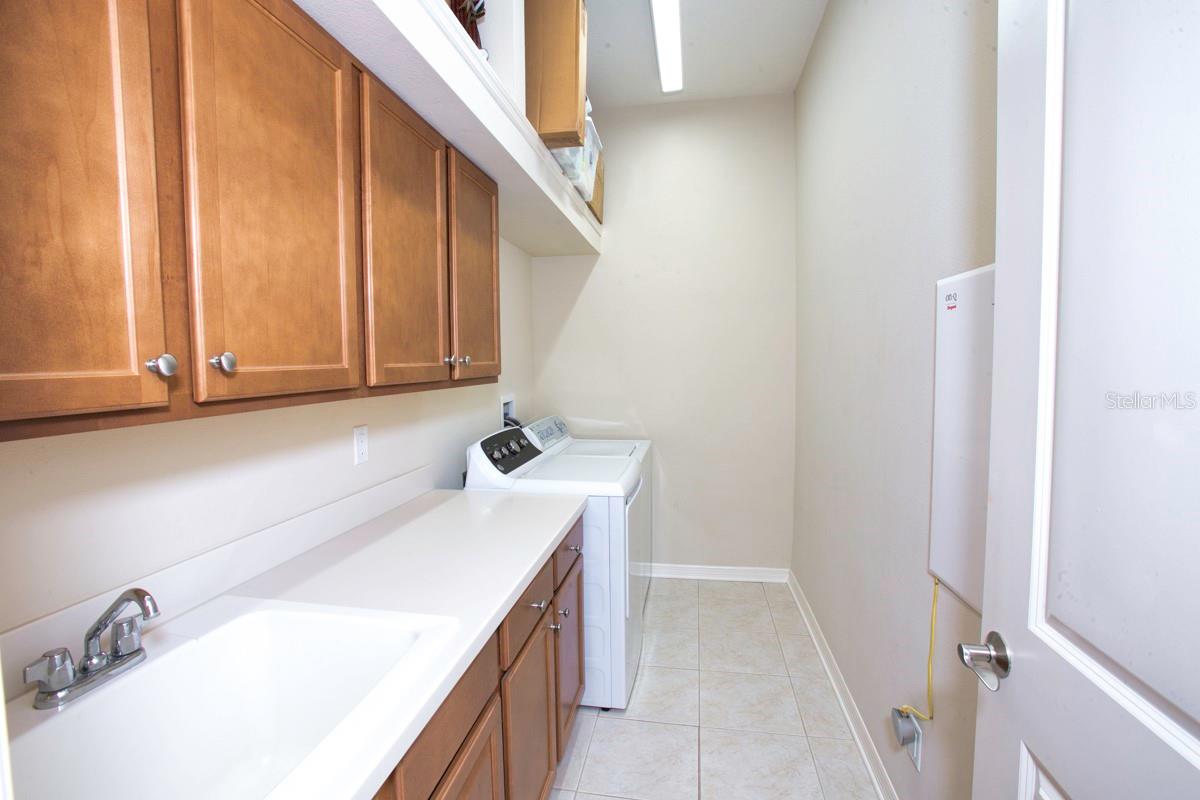 PALMA SOLA TRACE - Residential