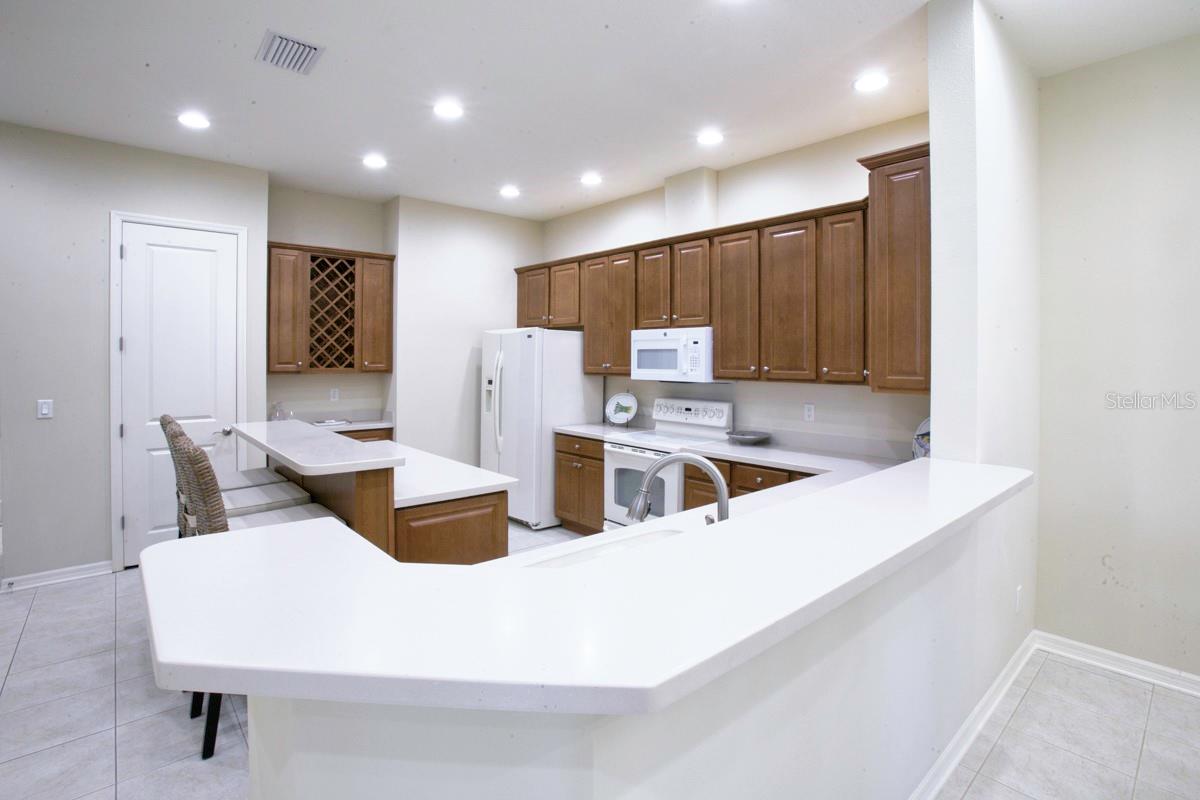 PALMA SOLA TRACE - Residential