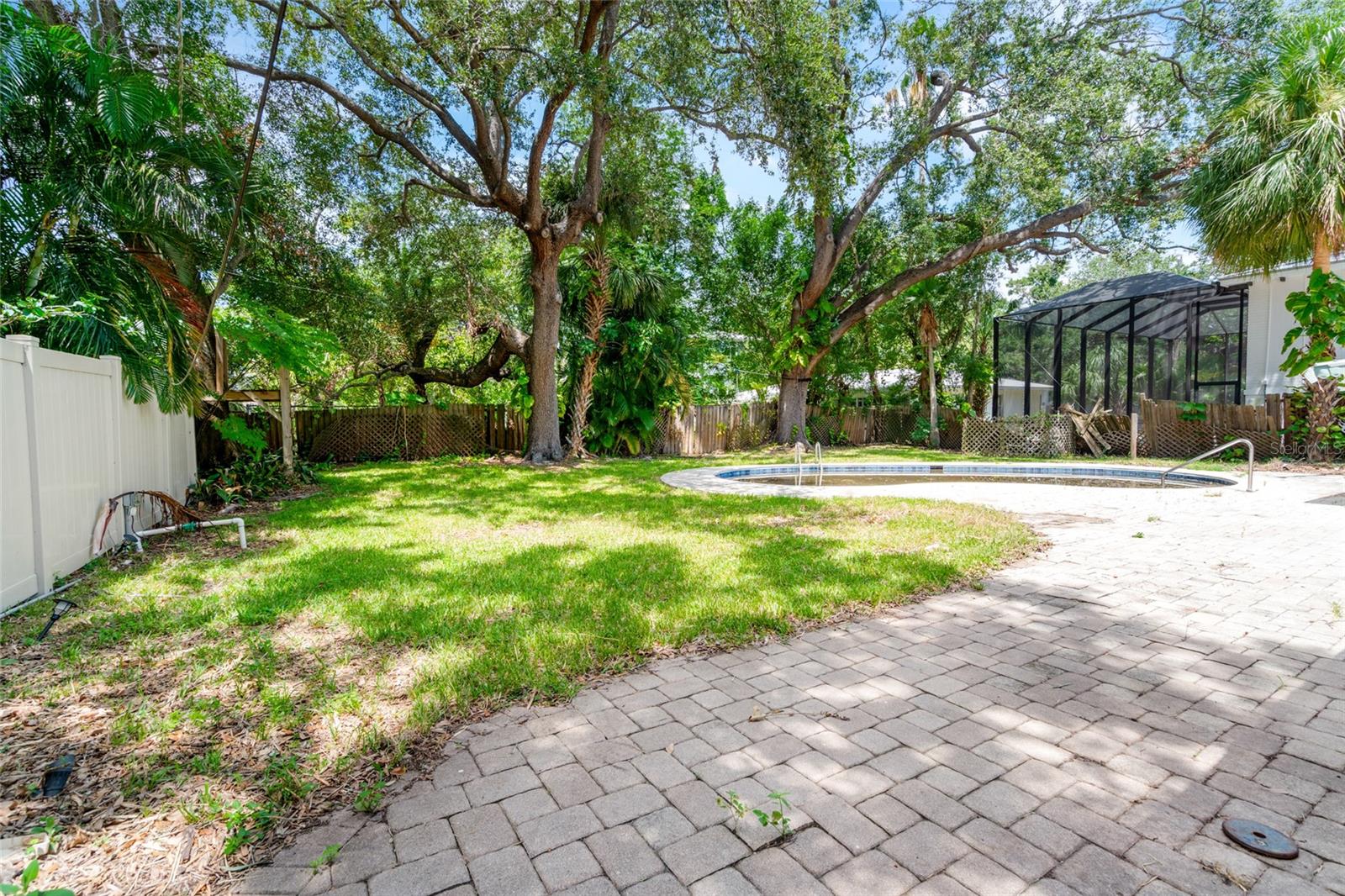 DAVIS ISLANDS - Residential