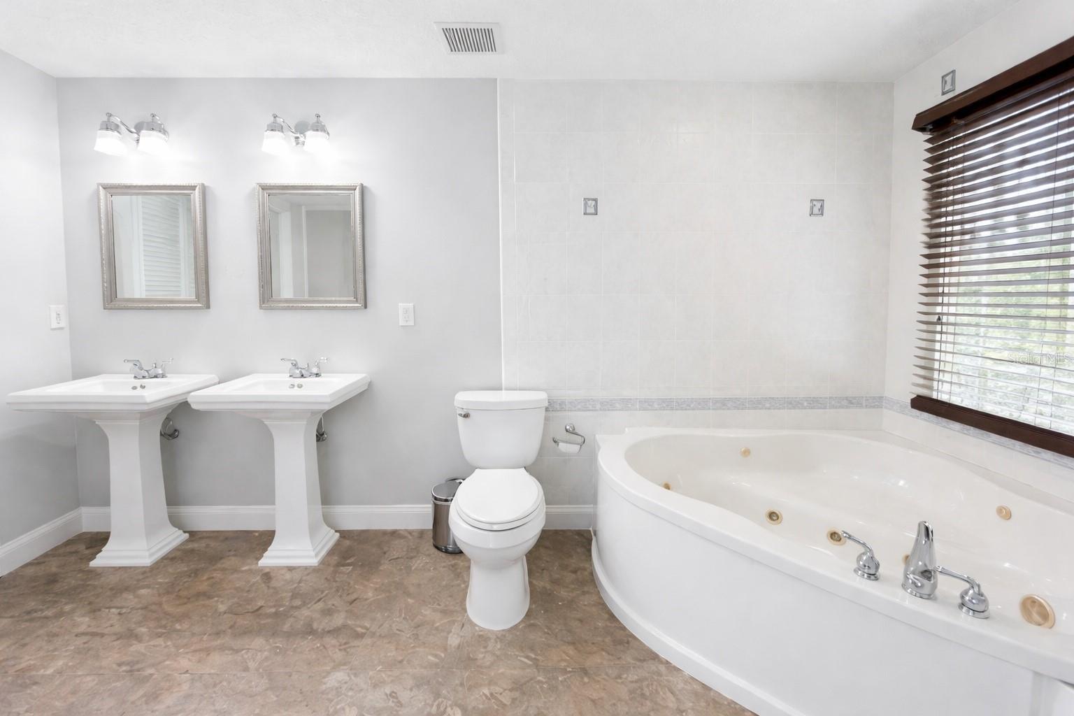 LAKE SHORE ESTATES 3RD ADD - Residential Lease